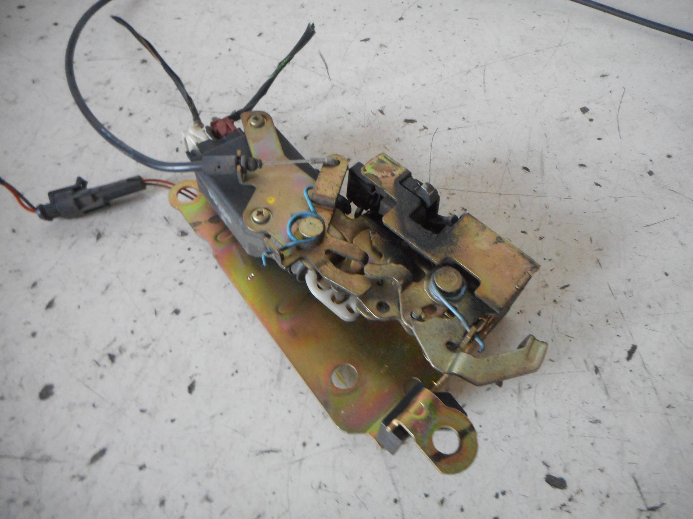 Serratura porta ant. sx.